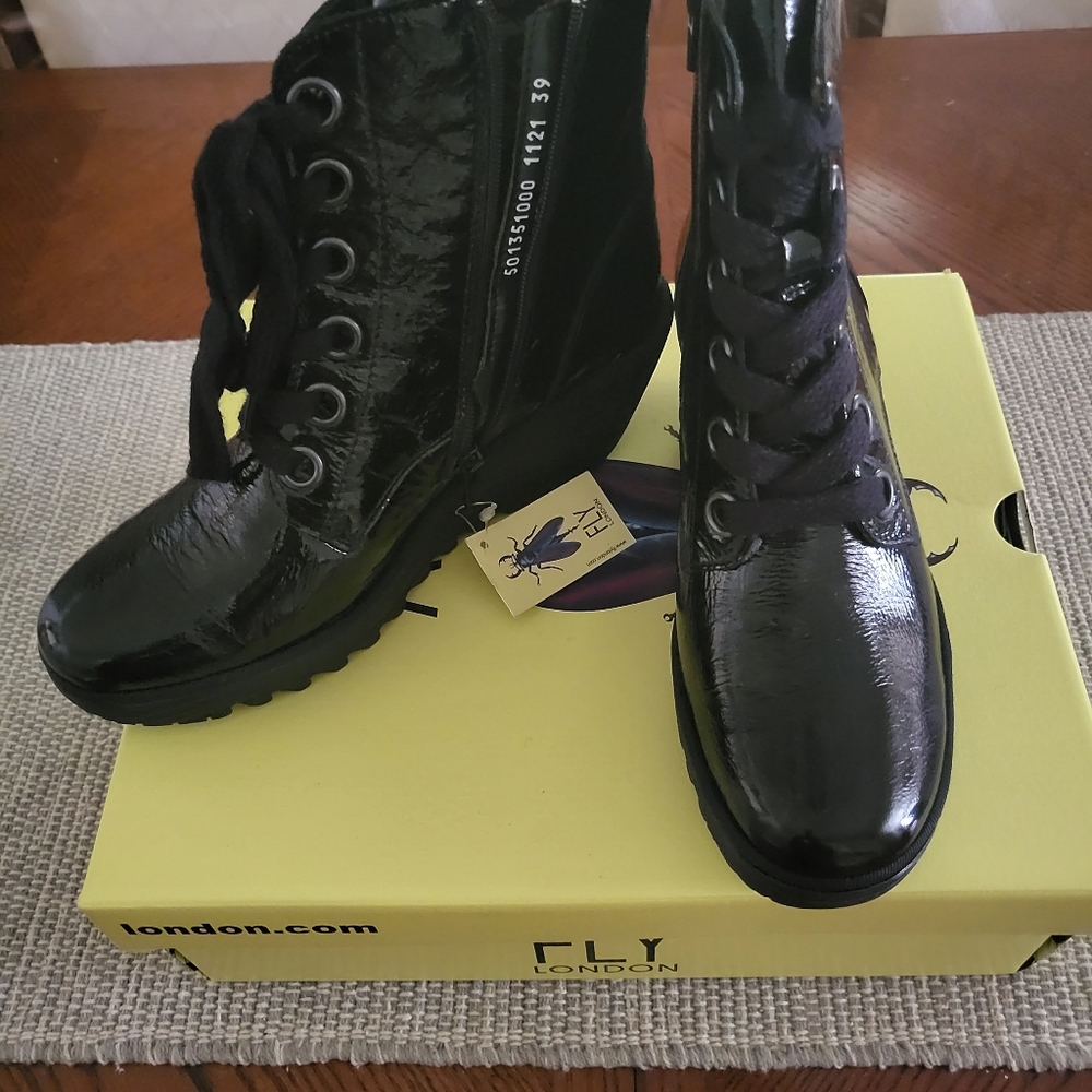 Boots - Picture 2 of 3